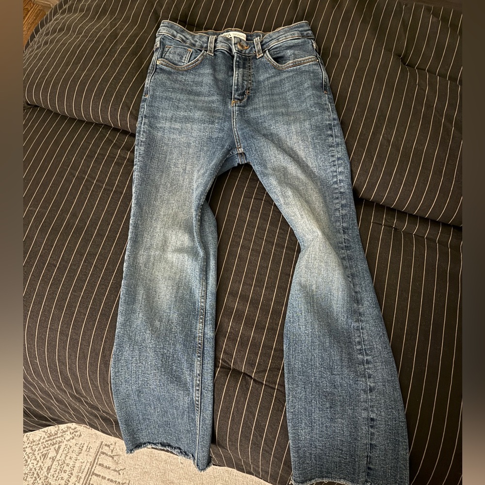 Zara super stretch size 4